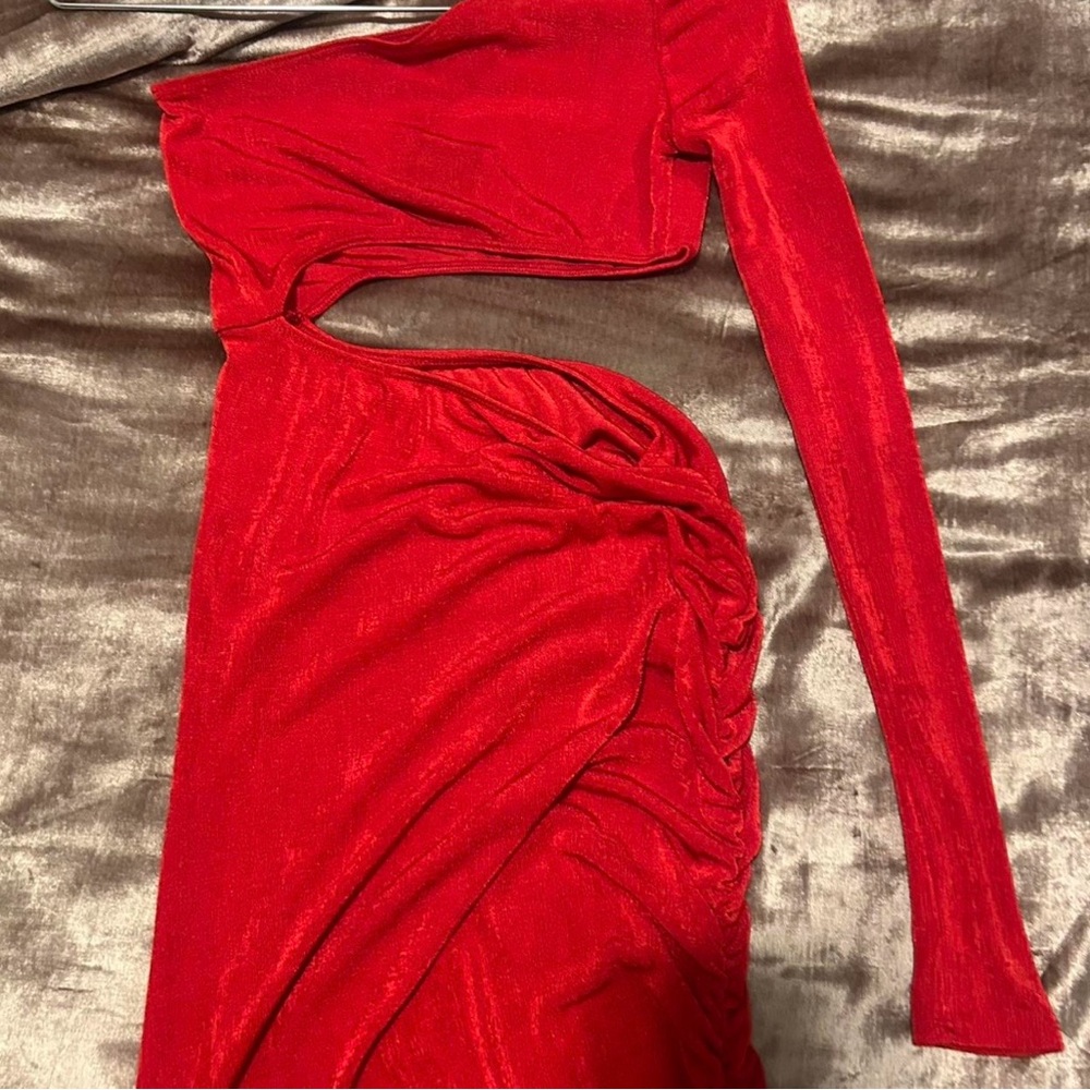 PrettyLittleThing Vibrant Red Dress